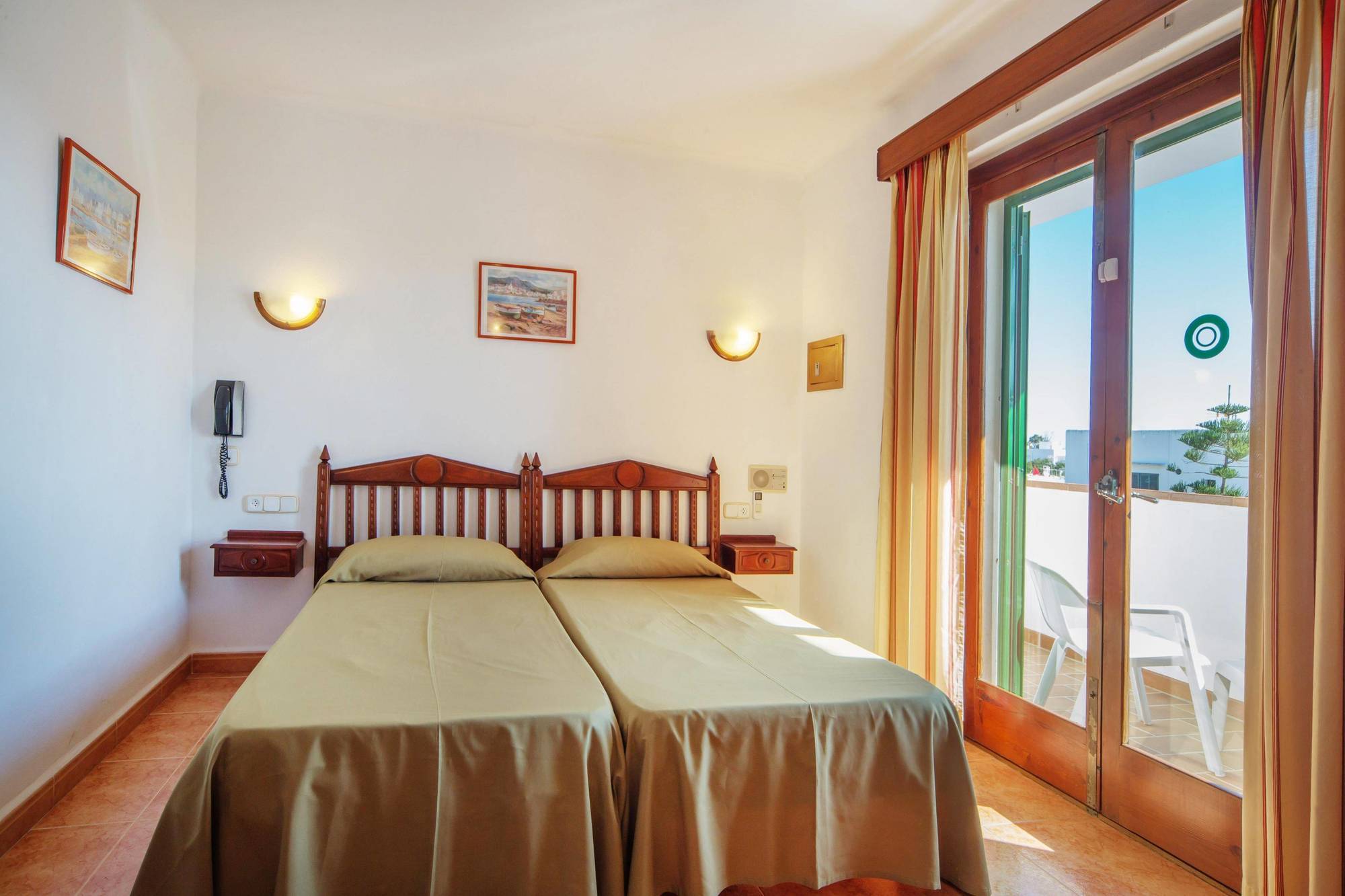 Hotel Ses Puntetes Cala D´Or Kültér fotó